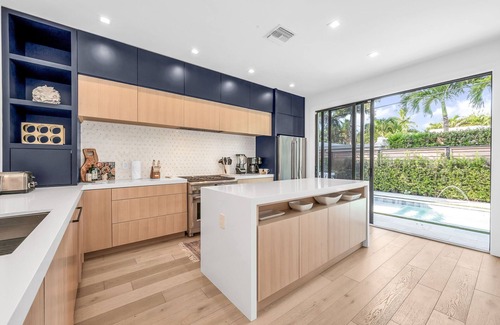 Sunshine Park House | Casa Zenhaven - Designer Poolside Haven!