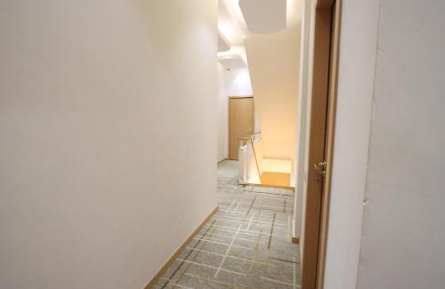 Lubuk Baja House | Casabella Homestay 102 Batam Penuin
