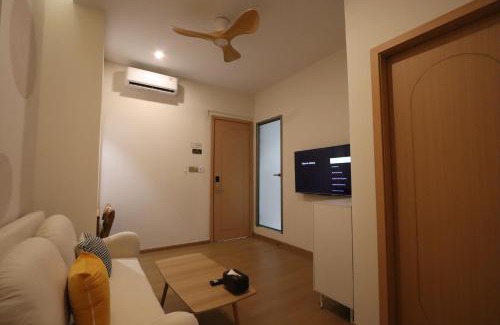 Sei Pinang House | Casabella Homestay 303 Batam Penuin
