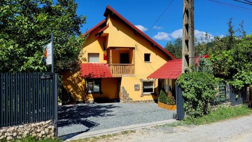 Dambovicioara House | Casablanca