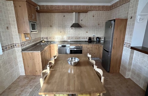 Vinuela Villa | "CasaBlanca" Rural Villa with pool and barbecue.