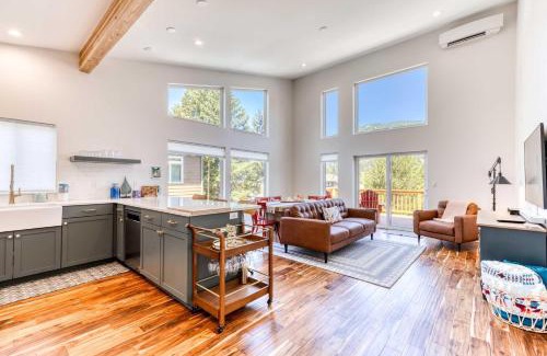 Manzanita House | Casabonita MCA 50604 - Meredith Lodging