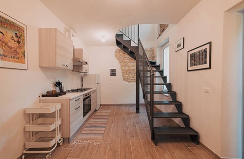 Urbino Apartment | Casale di Nicolò - rustic apartment on two floors