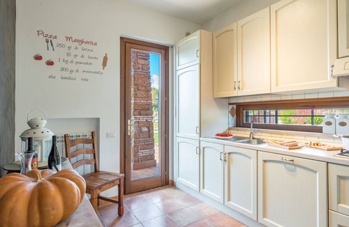 Sutri Villa | Casale La Desdemona beautiful farmhouse surrounded by greenery with private pool