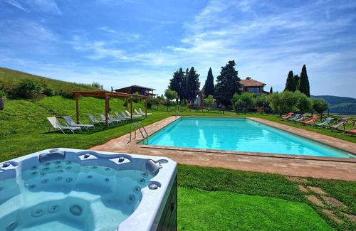 Castiglione d'Orcia Villa | Casale Santa Francesca