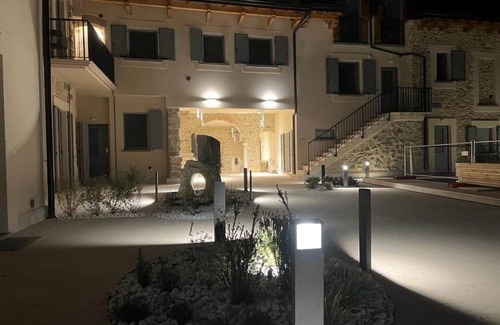 Soiano del Lago House | Casaliva - Luxury two Bedroom Apartment