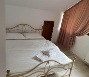 Ciresu House | CasAndi