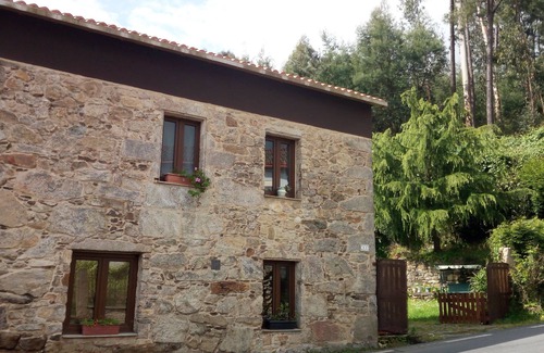 Boiro House | Casareboredo, great and welcoming. Cool and warm located next to the sea
