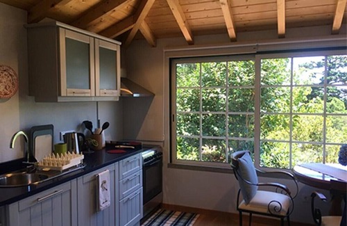 Camacha Cottage | Casas de Pedra - The Camellia - Country house to relax and connect with nature