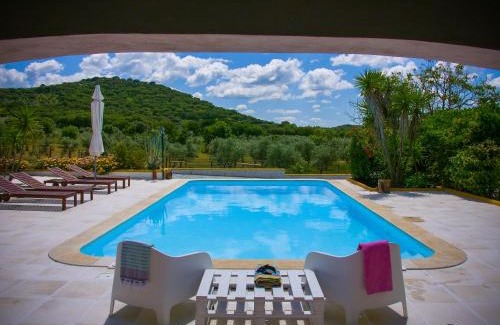Evoramonte House | Casas de Santa Rita