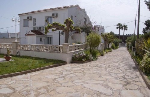Sant Carles de la Rapita Apartment | Casas Sitori apartment 5 in small private complex on the beach!