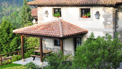 Tornon House | Casas Rurales El Llugarón