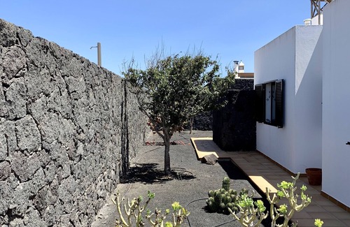 San Bartolome Cottage | Casas Tomare for 6 people