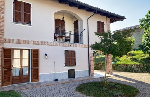 Castagnole delle Lanze Apartment | Casavacanze Martina