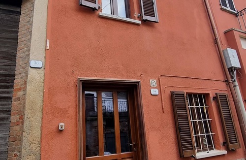 Mombaruzzo House | CasaVisconti Moscato solution among the Unesco vineyards free wifi