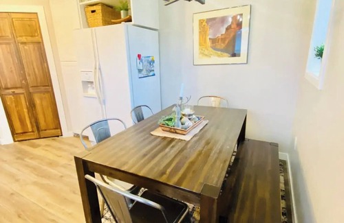 Cascade House | Cascade Basecamp: close to fun!
