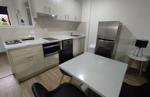 Rosslea Hotel | Cascade Motel In Townsville