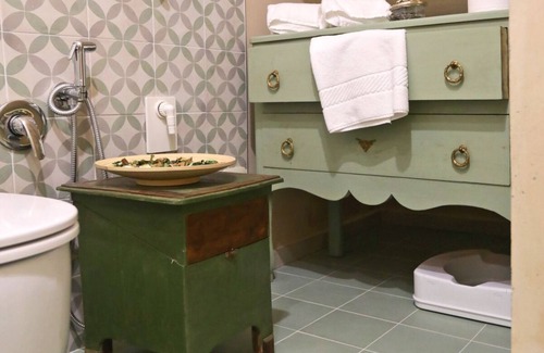 Monforte d'Alba House | Cascina Bricco San Pietro room Alman