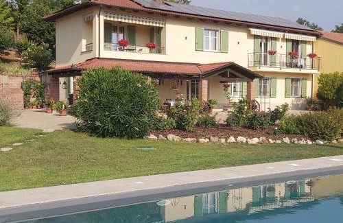 Penango Bed & Breakfast | Cascina il Volo