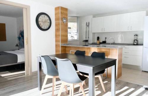Andorra la Vella Apartment | Casco Antiguo, Balcón Vistas, 10pax - 3Parkings l by BonesVacances
