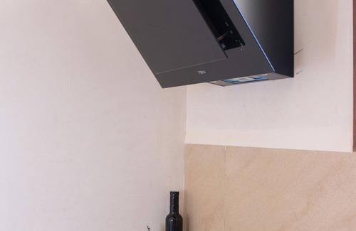 Onil Cottage | Caseta Blanca, located in Onil, Alicante.