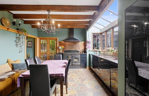 Cashmere House | Cashmere Views Family Home