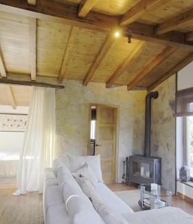 Chantada House | Casiña Raíz Entre viñas y cielo Ribeira Sacra