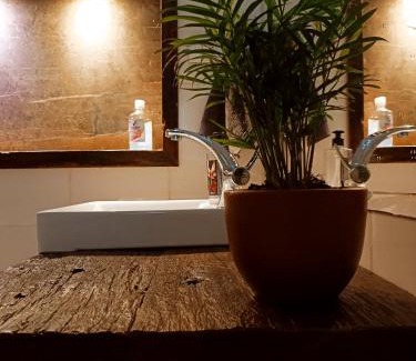 Rio Acima House | Casinha aconchegante em meio a natureza