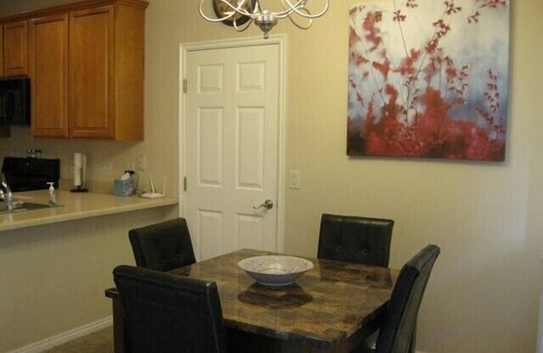 Mesquite Condo | Casino Cove Mesquite Vacation Rental with Community Pool and $510 in free daily activities
