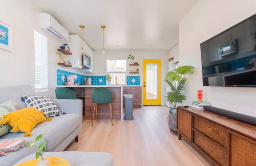 San Diego House | Casita Amarilla, Unique Tiny Home near Downtown SD w/Private yard