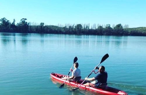 Province of Rio Negro Ski Chalet | Casita Container al rio y a 30 min del Mar!
