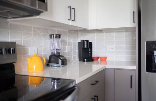 Milwood Apartment | Casita Longhorn - Near Q2, Domain + Pool Access