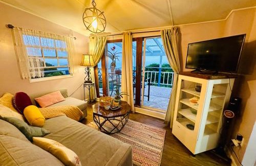 St. Thomas House | Casita Orquidea