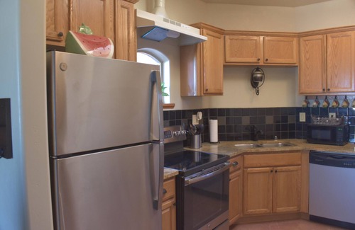Rio Rancho Villa | Casita, with views of Volcanoes, and the Sandia Mountains.