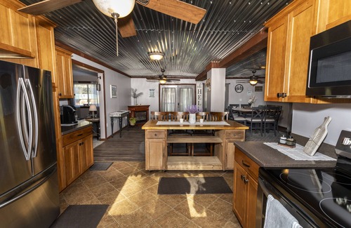 Confluence Cabin | Casselman Cabin Retreat