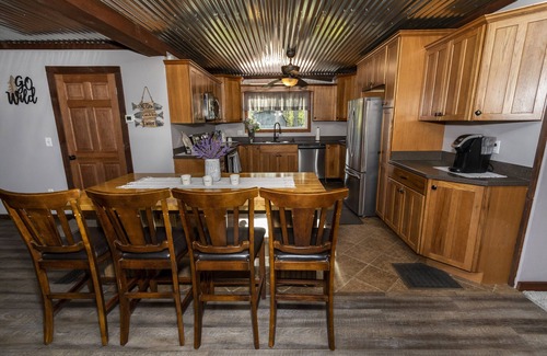 Confluence Cabin | Casselman Cabin Retreat