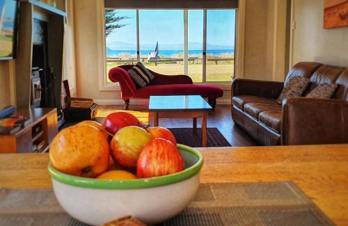 Dover House | Castaway Cottage
