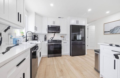 Anna Maria House | Castaway Cove - Short stays! AMI gem!