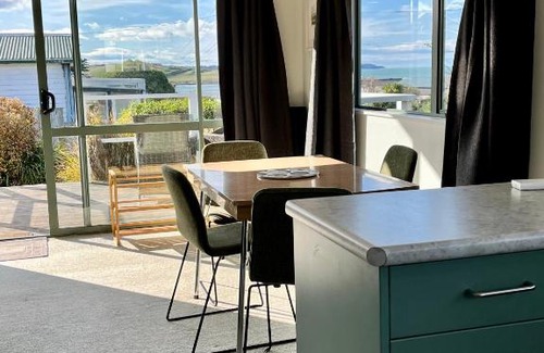 Kakanui House | Castaways
