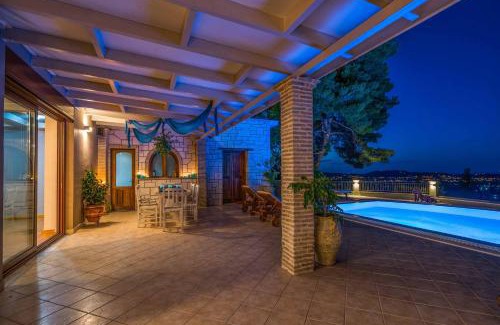Lagopodo Villa | Castelli Villa