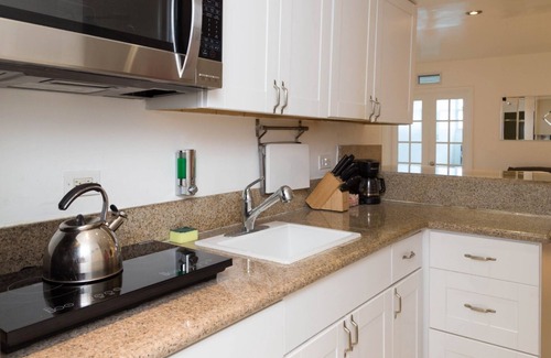 Mid Beach Apartment | Castle Beach Club Apartments