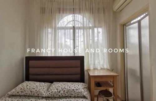 Taman Pakatan House | Castle Bungalow In Bercham Ipoh