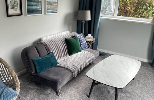 Keighley Apartment | Castle Court Modern 2 Bed Apartment