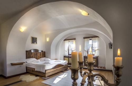 Talisoara Hotel | Castle Hotel Daniel
