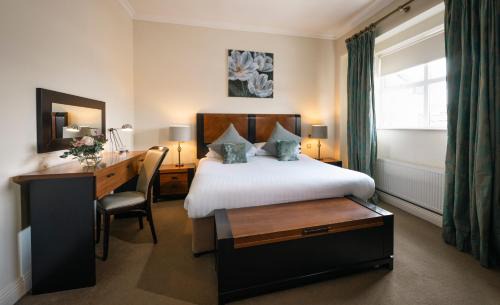 Macroom Hotel | Castle Hotel Macroom