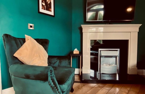 Enniskillen House | Castle Hume No.5 · Escape Ordinary at Castle Hume No.5 - 3 bedroom