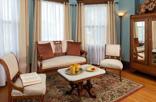 Allegan Bed & Breakfast | Castle in the Country