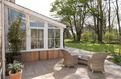 Derbyhaven Other | Castle View, Church Farmhouse - Idyllic Countryside Getaway