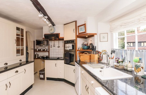 Dunster Cottage | CASTLE VIEW, family friendly, character holiday cottage in Dunster
