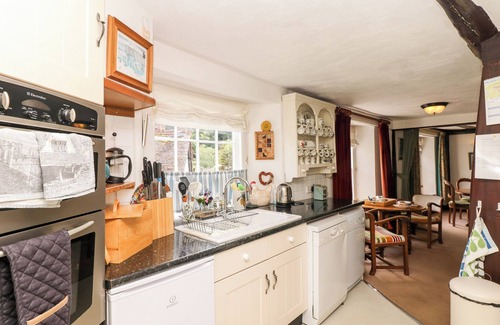 Dunster Cottage | CASTLE VIEW, family friendly, character holiday cottage in Dunster